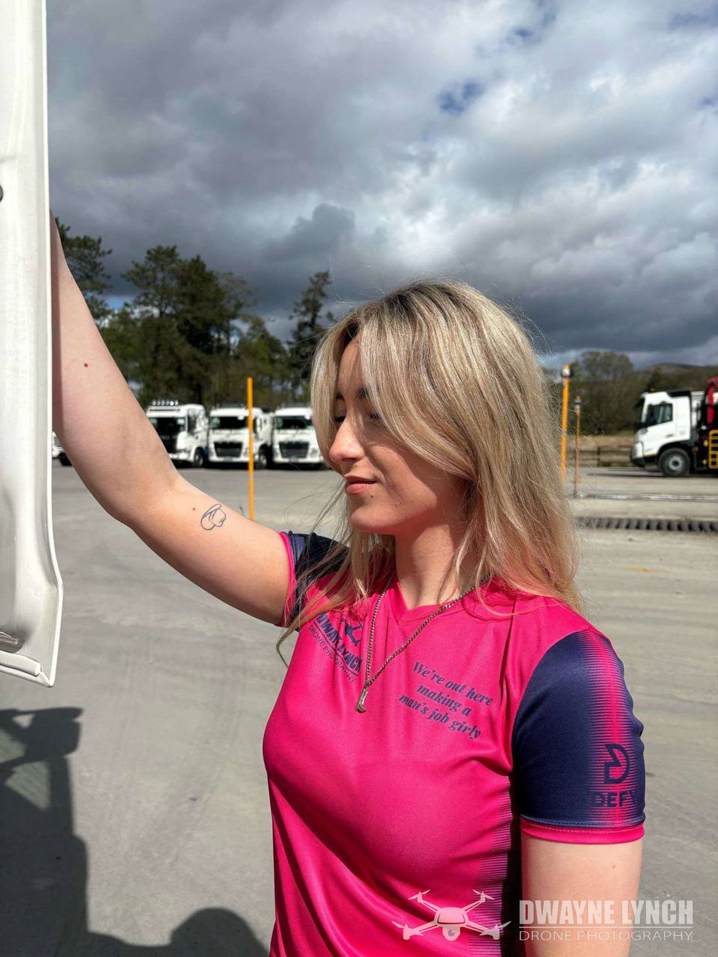 We're out here making a mans job girly!