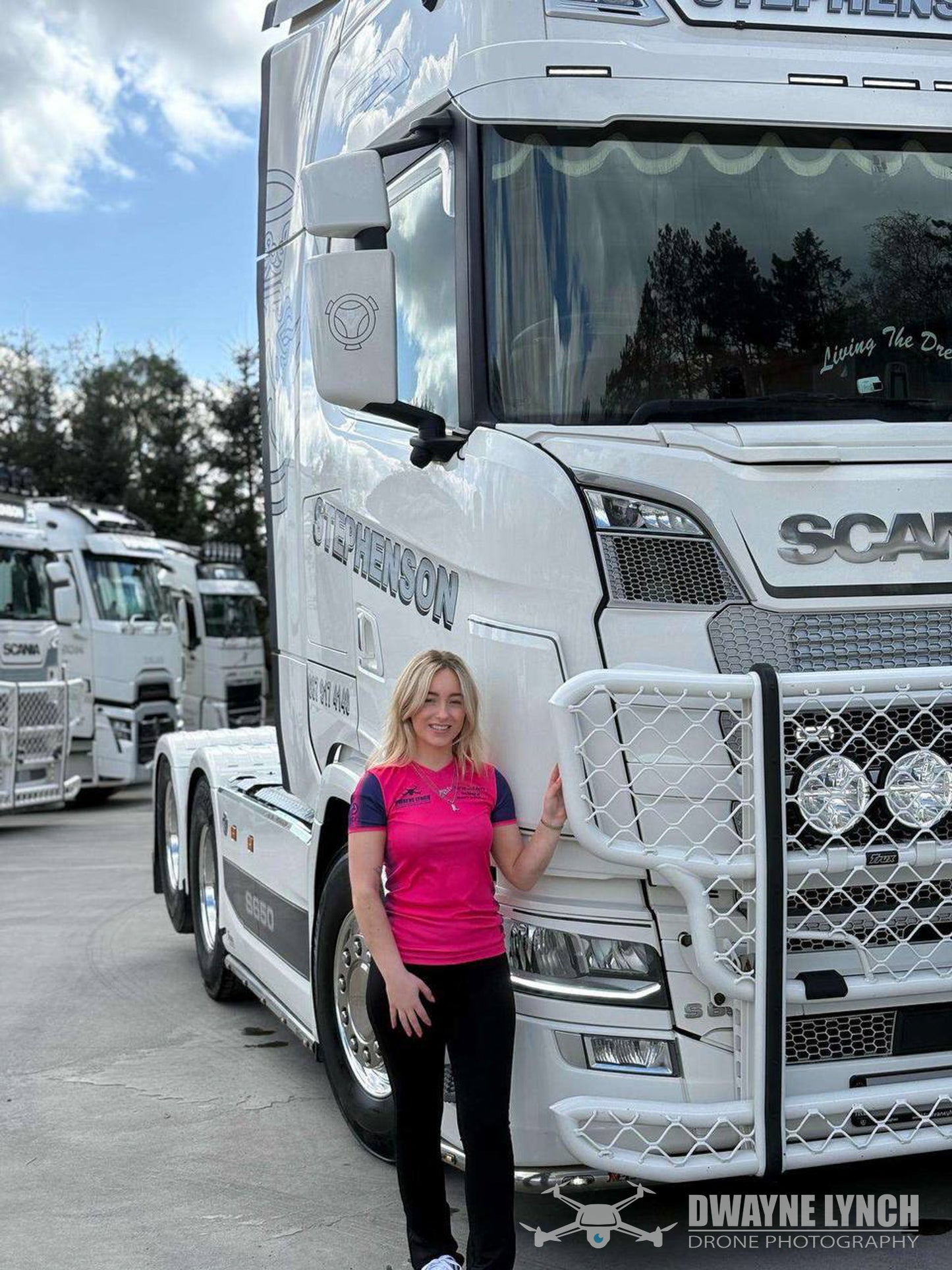 We're out here making a mans job girly!