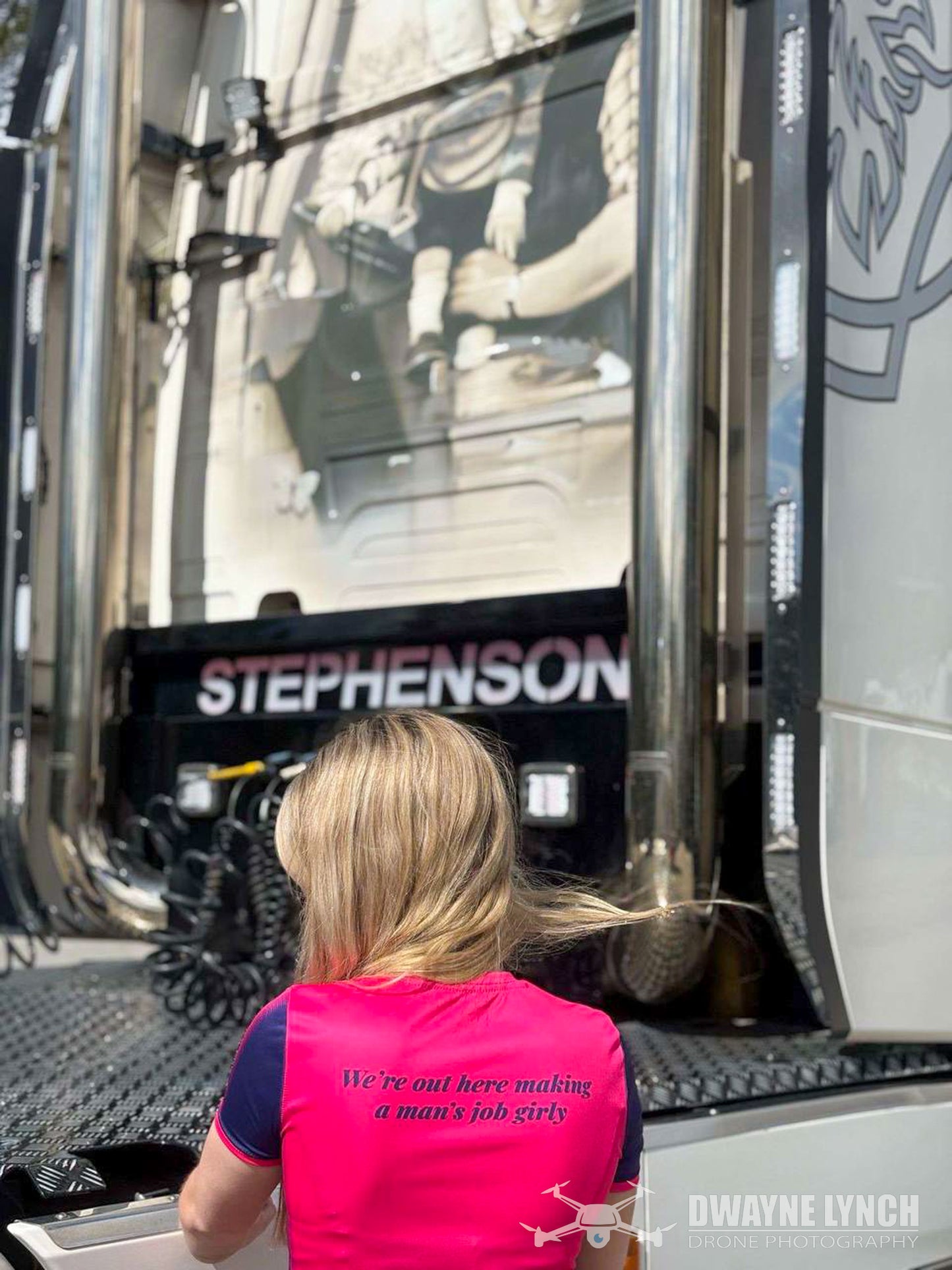 We're out here making a mans job girly!